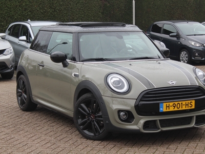 MINI MINI Cooper 1.5 / JCW Package / Panoramadak / Navigatie / Cruise Control