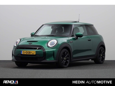 MINI MINI Electric Camden Plus Edition 33 kWh | Achteruitrijcamera | DAB-Tuner | ISOFIX | Stuurwielrand Verwarmd | Cruise Control | Comfort Access | Glazen Panoramadak | Harman-Kardon Sound System |