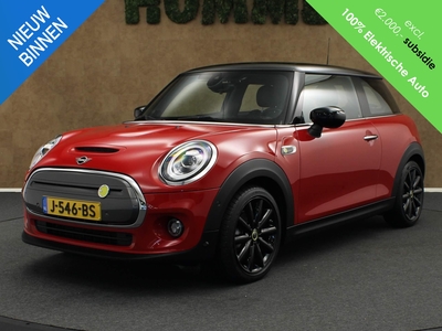 MINI MINI Electric Charged 33 kWh - 2000 EURO SUBSIDIE! - HEAD-UP DISPLAY - NAVIGATIE - HARMAN/KARDON GELUIDSINSTALLATIE - PARKEERSENSOREN VOOR EN ACHTER - STOELVERWARMING - CLIMATE CONTROL