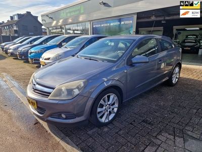 OPEL ASTRA GTC 1.8 Cosmo 2E EIGENAAR|12 MND GARANTIE|NW APK|AIRCO|LMV