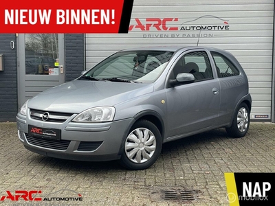 Opel Corsa 1.2-16V Cosmo APK tot 02-2025