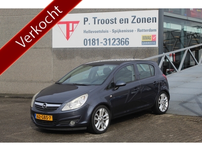 OPEL CORSA 1.4-16V Enjoy Airco/Lichtmetalen velgen/Originele Radio-CD/Elektrische spiegels/Elektrische ramen/Mistlampen