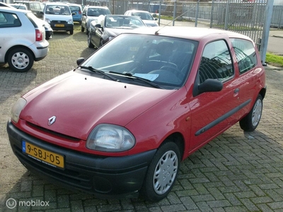 Renault Clio 1.2 NIEUWE APK 02-2025 met stuurbekrachtiging