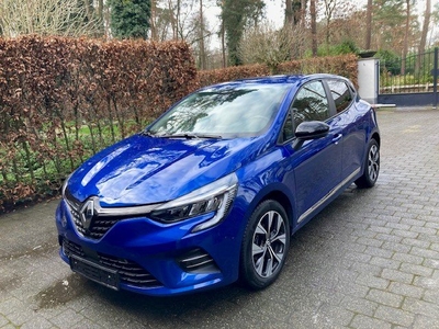 RENAULT CLIO AUTOMAAT MET VELE OPTIES