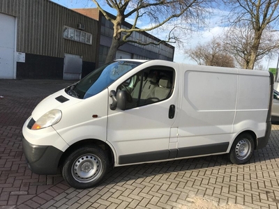 Renault Trafic 2.0 dCi * Koppeling versleten ! Klatch is almost finish !