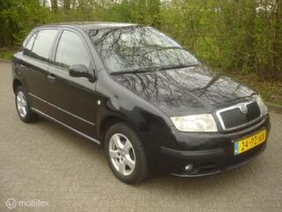 Skoda FABIA 1.2-12V Elegance Cruise - Airco