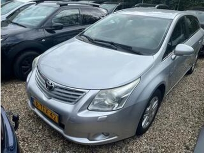 Toyota AVENSIS Wagon 2.0 D-4D-F Executive Business