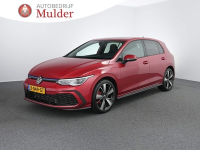 Volkswagen Golf 1.4 eHybrid GTE | HUD | 18INCH | KINGS RED | STUUR+STOEL VERWARMING | ACC OPTIE