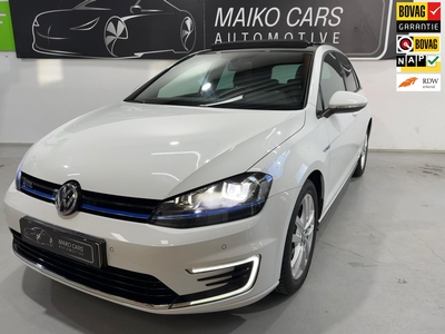 VOLKSWAGEN GOLF 1.4 TSI GTE Hybrid PANO 1 JAAR BOVAG GARANTIE NL AUTO