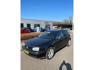 Volkswagen GOLF 1.9 TDI