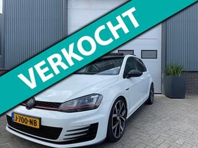 Volkswagen GOLF 2.0 TSI GTI / panoramadak/pops en bangs