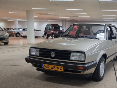 VOLKSWAGEN JETTA 1.6 CL 4-bak nieuwe apk 2jaar!! 96.000Dkm NAP!!!