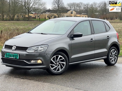 Volkswagen Polo 1.2 TSI Sound Edition STLVRM/PDC/RNS/CLIMA/LMVELGEN/ZEER NETJES!