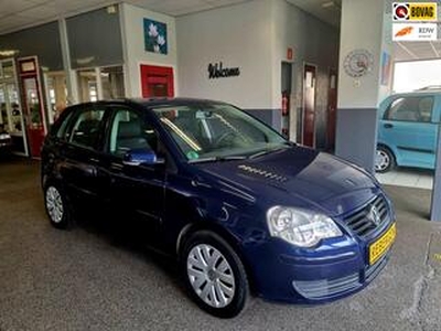 Volkswagen POLO 1.4-16V Trendline