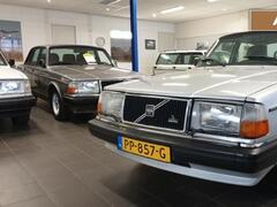 Volvo 240 2.0 Automaat Schuifdak