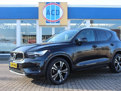 VOLVO XC40 T3 156pk Automaat Momentum Pro | PanoramaDak | Led |