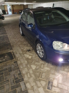 Vw golf 5 2,0 fsi leer