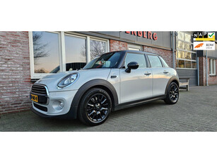 Mini Mini 1.5 Cooper Business Airco! Cruise Control! Navigatie! NAP! Nette Auto!