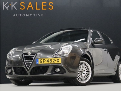 Alfa Romeo Giulietta 1.4 T Exclusive [SCHUIF/KANTELDAK, STOELVERWARMING, NAVIGATIE, BOSE AUDIO, PARKEERSENSOREN VOOR/ACHTER, CLIMATE, NAVIGATIE, NIEUWSTAAT]