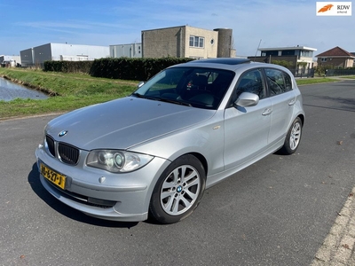 BMW 1-serie 120d Executive LEER/DAKJE/CLIMA/AUTOMAAT