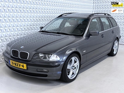 BMW 3-serie Touring 320i Executive Leder + Stoelverwarming