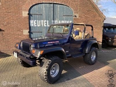 Dikke Jeep Wrangler TJ halve deuren ac automaat 4x4 offroad