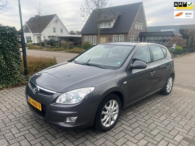 Hyundai I30 2.0i i-Catcher NAP Cruise Clima Trekhaak PDC