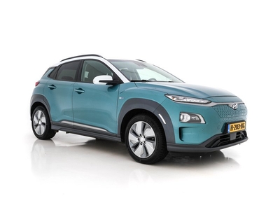 Hyundai KONA EV Premium 64 kWh (INCL-BTW) *VOLLEDER | FULL-LED | DAB | NAVI-FULLMAP | HUD | ADAPTIVE-CRUISE | KEYLESS | CAMERA | BLIND-SPOT | LANE-ASSIST | ECC | PDC | VIRTUAL-COCKPIT | COMFORT-SEATS | 17