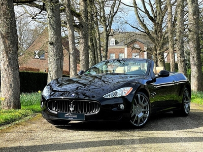 Maserati GranCabrio 4.7 / BOSE / COMFRT PACK / 2 EIG / PERFECT