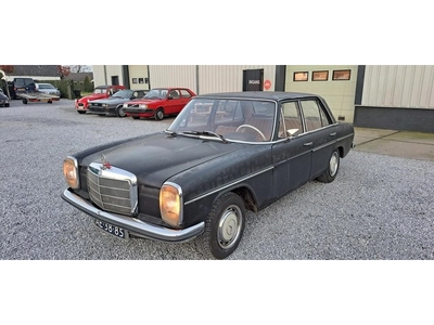 Mercedes-Benz 200D w114 w115 (bj 1969)