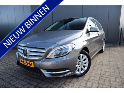 Mercedes-Benz B-Klasse 180 Ambition Navigatie Bi-Xenon Wegklapbare Trekhaak