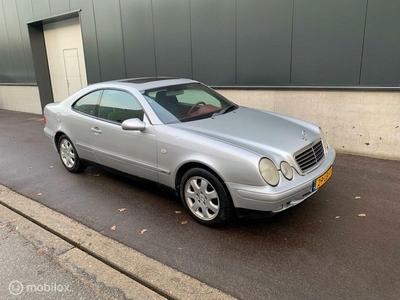 Mercedes CLK-klasse Coupé 230 K. Elegance