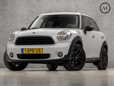 MINI Countryman 1.6 One Black&White Sport (NAVIGATIE, GETINT GLAS, LOGISCH NAP, LEDER, CRUISE, SPORTSTOELEN, ELEK PAKKET, LM VELGEN, NIEUWSTAAT)