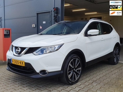 Nissan Qashqai 1.2 Tekna / 360 CAM / PANO / KEYLESS / LANE-ASS. / STOELVERW. / BLUETOOTH / VERKEERSBORD DET. / NAVI / DAB+ / LED !