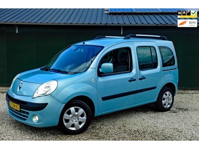 Renault Kangoo Family 1.6-16V Privilège/EERSTE