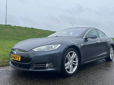 Tesla Model S 85 Base