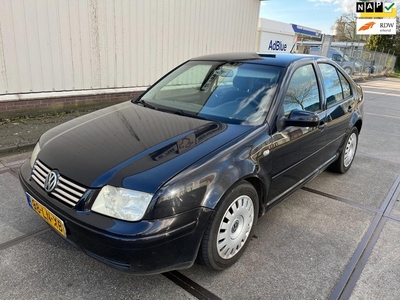 Volkswagen Bora 2.0 Comfortline AIRCO