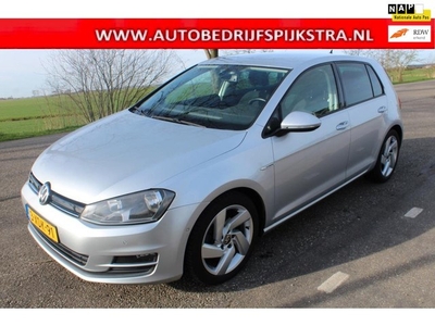 Volkswagen Golf 1.6 TDI Highline BlueMotion