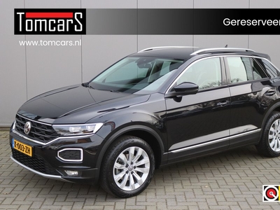 Volkswagen T-Roc 1.5 TSI 150PK Automaat Style Business App-connect/Camera/Trekhaak/Adaptive-cruise/Winter-Pack