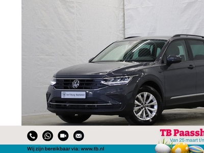 Volkswagen Tiguan 1.5 TSI 150pk DSG Life Navigatie Camera Trekhaak Privacy Glas 346