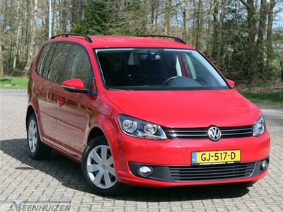 Volkswagen Touran 1.6 TDI Comfortline BlueMotion | 2015 | Stoelverwarming | Navi |