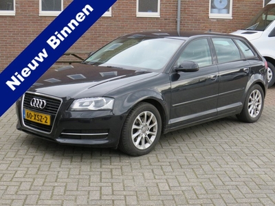 Audi A3 Sportback 1.6 TDI 105Pk Attraction Advance Bi-xenon