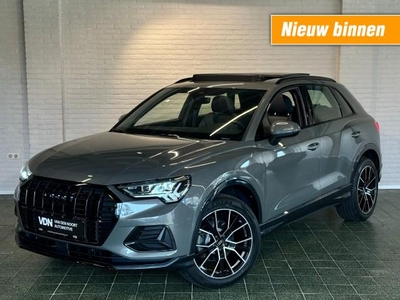 Audi Q3 35 TFSI 150pk S-Line Pano Alcantara Stoelv 19'' LED SideAssist