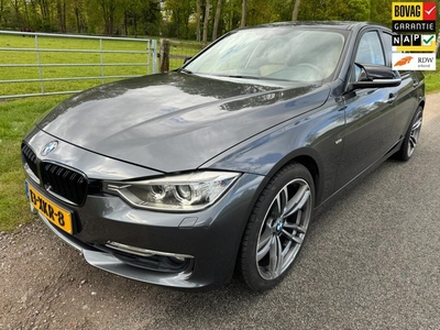 BMW 3-serie 328i High Executive 245PK prachtige auto