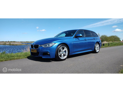 BMW 3-serie Touring 320d F31 Estoril Blau |M Sportpakket|