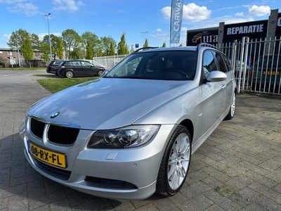 BMW 3-serie Touring 320i Dynamic Executive