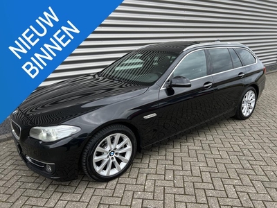 BMW 5-serie Touring 520d Luxury 184 PK Facelift Panorama