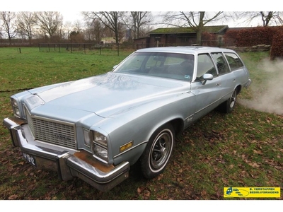 Buick CENTURY CUSTOM V8 STATIONWAGON, ZIE OMSCHRIJVING !!! TIKJE IN DE MOTOR