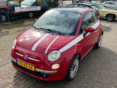 Fiat 500 1.4-16V Lounge MOTOR SLAAT OVER