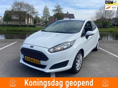 Ford Fiesta 1.0 Style 3drs NAVI AIRCO LAGE KILOMETERSTAND !